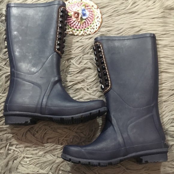 BCBG Max Azria Vintage Rain NAVY Boots Studded - Picture 4 of 8
